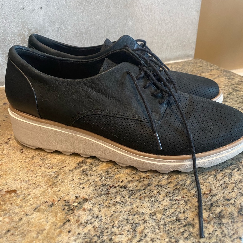 Black womens Clarks- lace up loafer